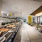 Premier אתר נופש סאני ביץ'
