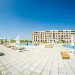 Premier אתר נופש 4*