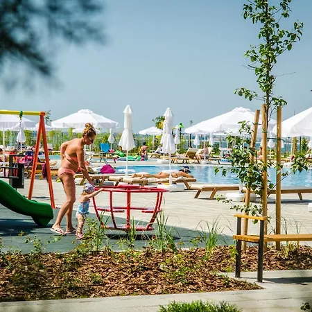 Premier Fort Beach 4*