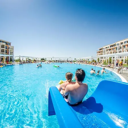 Resort Premier Fort Beach 4*