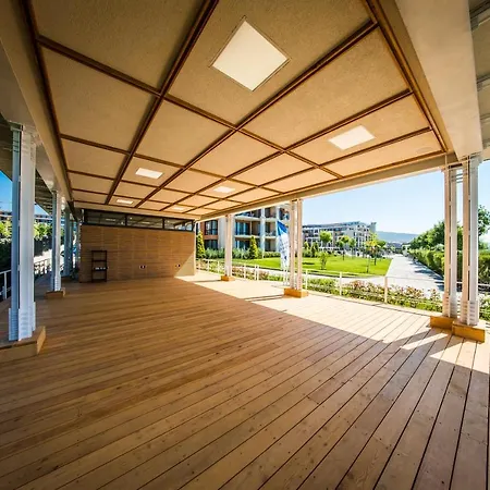 بريمير فورت بيتش ريزورت