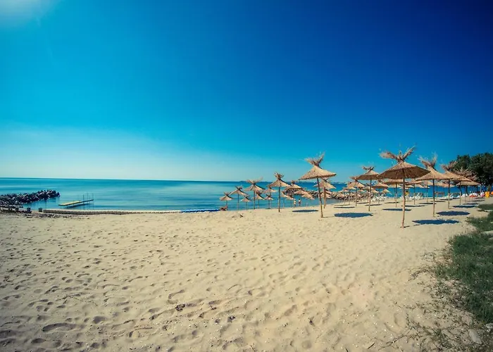 بريمير فورت بيتش ريزورت 4*