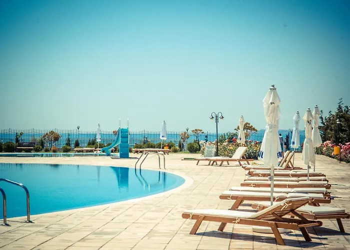 منتجع بريمير فورت بيتش ريزورت