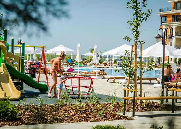 بريمير فورت بيتش ريزورت 4*