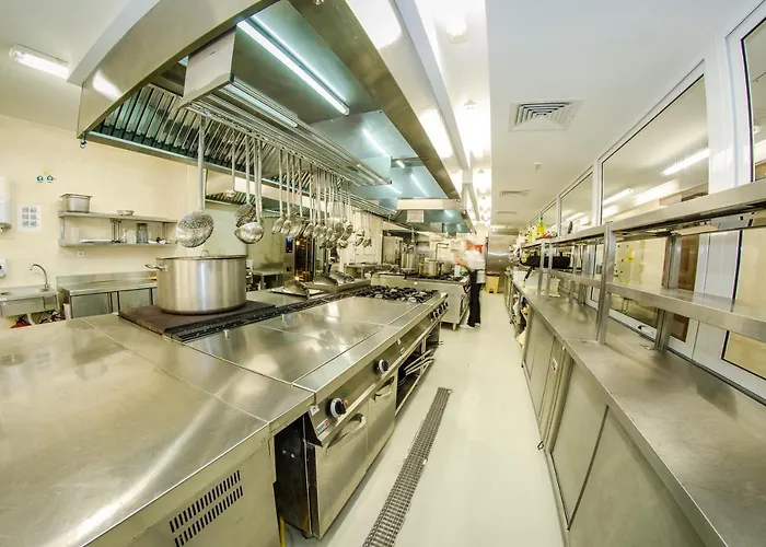 بريمير فورت بيتش ريزورت منتجع 4*