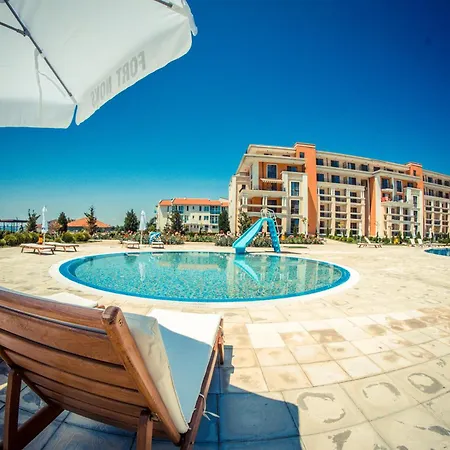 Resort Premier Fort Beach 4*