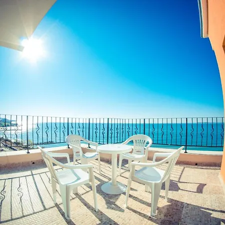 Premier 4* סאני ביץ'