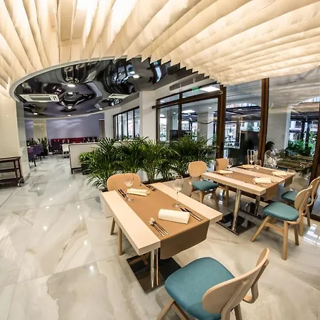 Premier Fort Beach Resort 4*