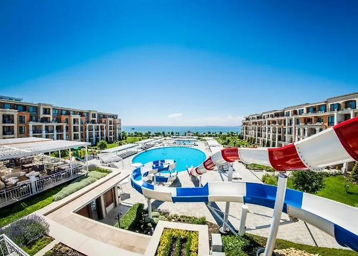 Premier Курортный комплекс 4*